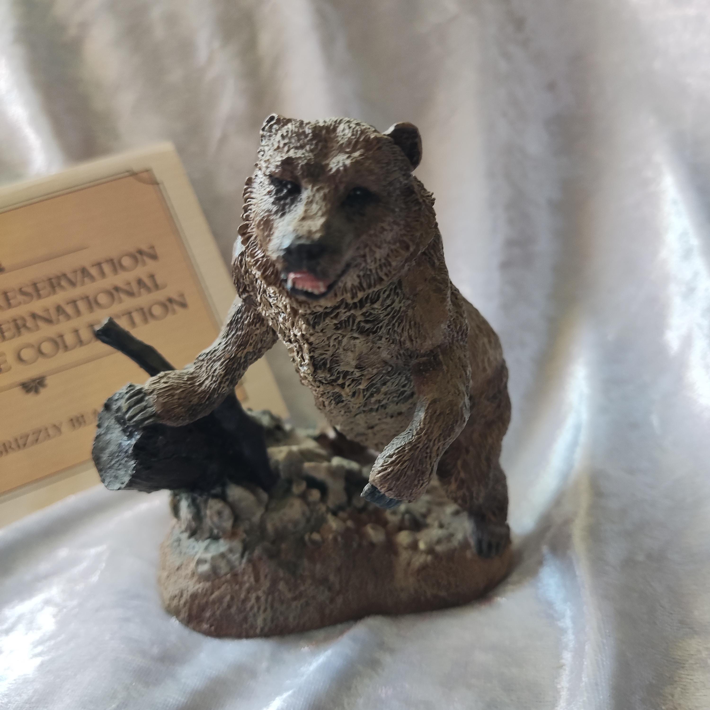 Vintage Franklin Mint Grizzly Bear Sculpture - Wildlife
