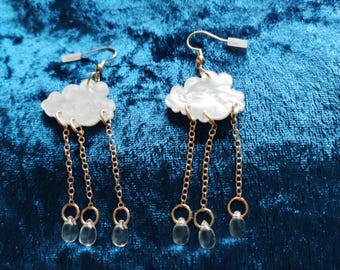 Hangoorbellen wolkenregendruppel – grillige hemelse sieraden