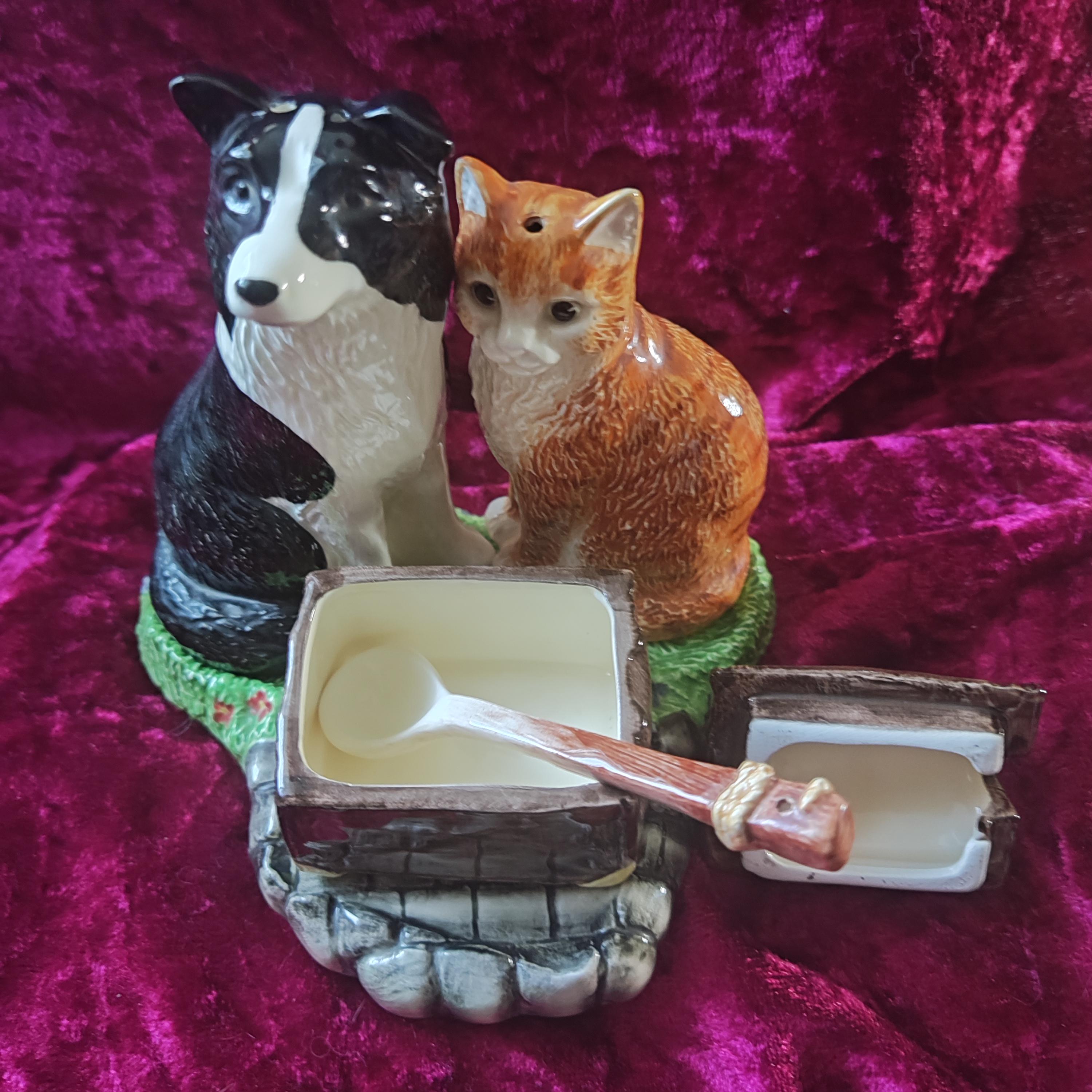 Vintage James Herriot's Country Kitchen Collection -cruet Set