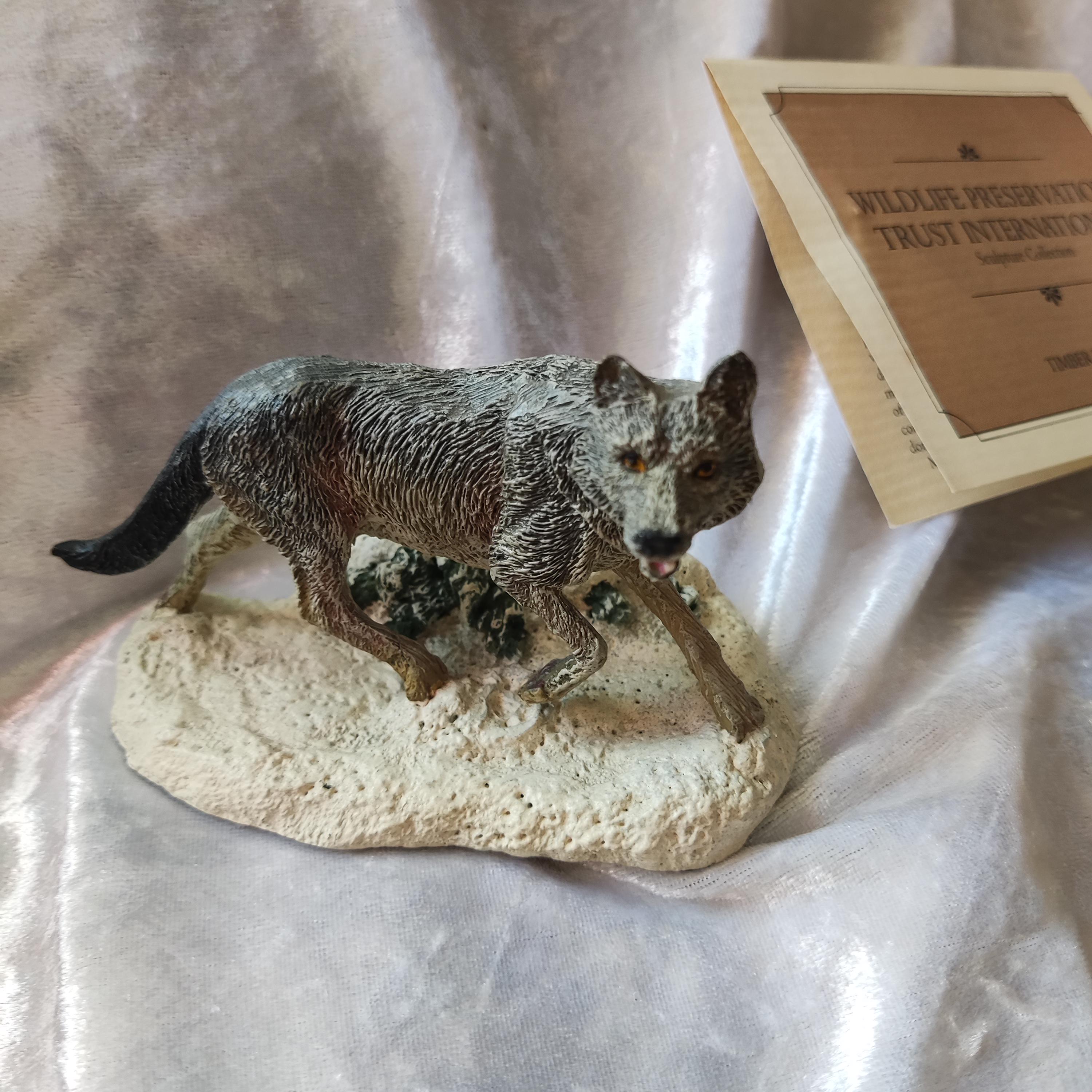 Vintage Franklin Mint Timber Wolf Sculpture - Wildlife