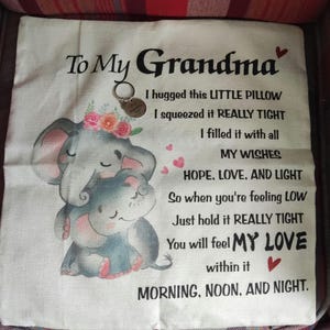 Funda de almohada para abuela - Cojín decorativo - Decoración del hogar - Decoración del dormitorio - Funda de cojín de doble cara - Regalo para abuela - Llavero y funda de almohada