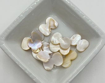 Shell Beads - flat figure 8, double oval top drilled natural cream shell beads - G259