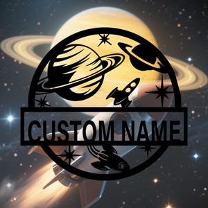 Benutzerdefinierte Space Planet Metall Namensschild, personalisierte Metall Rakete Astronaut Wandkunst, Kinderzimmer Dekor, Geschenk für Forscher, Weltraum Geschenk, 8-24 Zoll