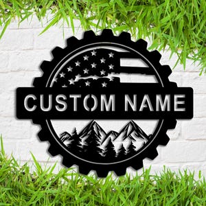 Personalisiertes US Garage mit Berg-Metallnamenschild, kundenspezifische Garagen-Werkzeugmetallwandkunst, Garagen-Dekor, Werkstattschild, Geschenk des Auto-Liebhabers, 8-24 Zoll