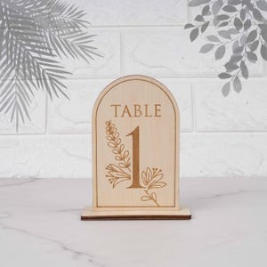 Numeri da tavolo per matrimonio personalizzati, segnaposto per tavolo per banchetto nuziale, numero da tavolo in legno inciso rustico e boho per matrimonio