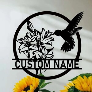 Personalized Hummingbird Flower Name Wall Art,Custom Hummingbird Garden Metal Sign,Outdoor Decor,Bird Yard Art,Gardener Gift,8-24 Inch