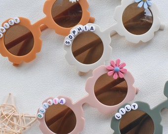 Floral Daisy Girls Personalized Name Sunglasses|UV400 Protection|Toddler Gift|kids Gift lKids Personalized Sunglasses