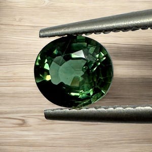 1.18Ct. 6x5mm. Natural Green Sapphire Oval Shape Excellent Gemstone Unheated / Untreated Thailand