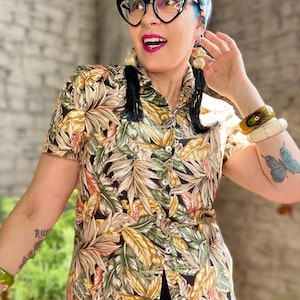 Vintage Petite Tropical Leaf Button Up