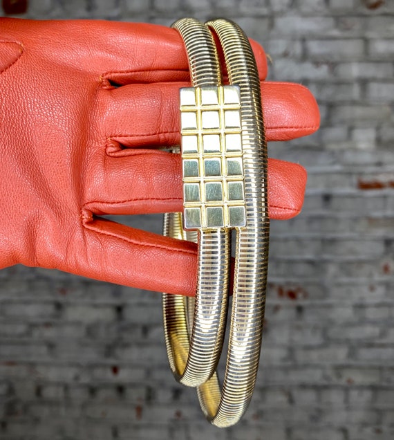 Vintage Stretchy Gold Belt