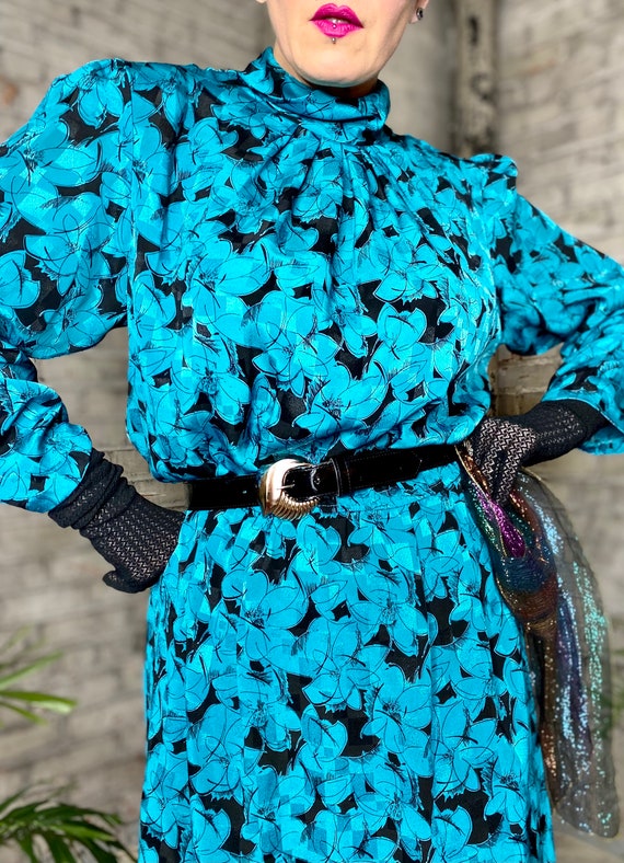 Vintage Turquoise Flower Dress - image 3