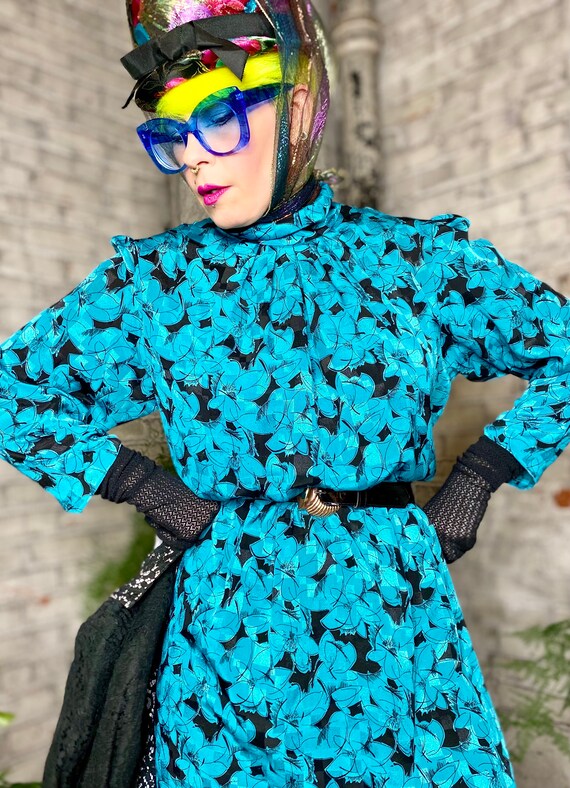 Vintage Turquoise Flower Dress - image 1