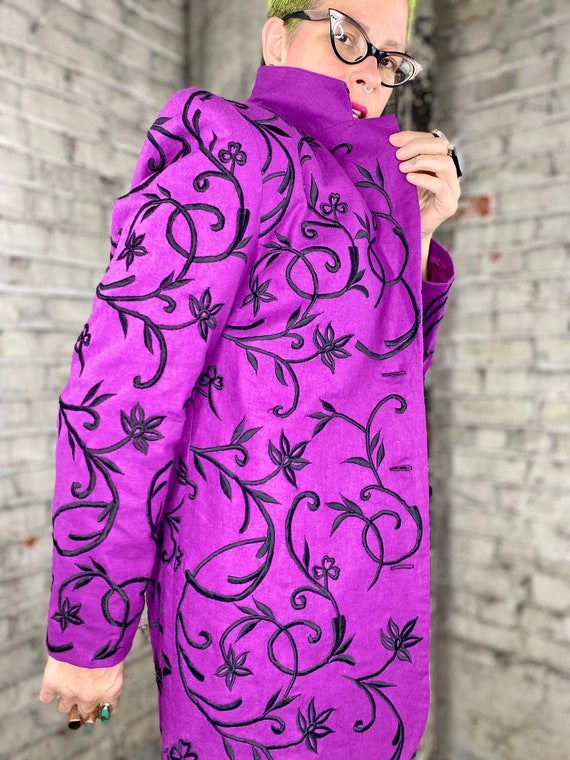 Vintage Embroidered Purple Linen Blazer - image 3