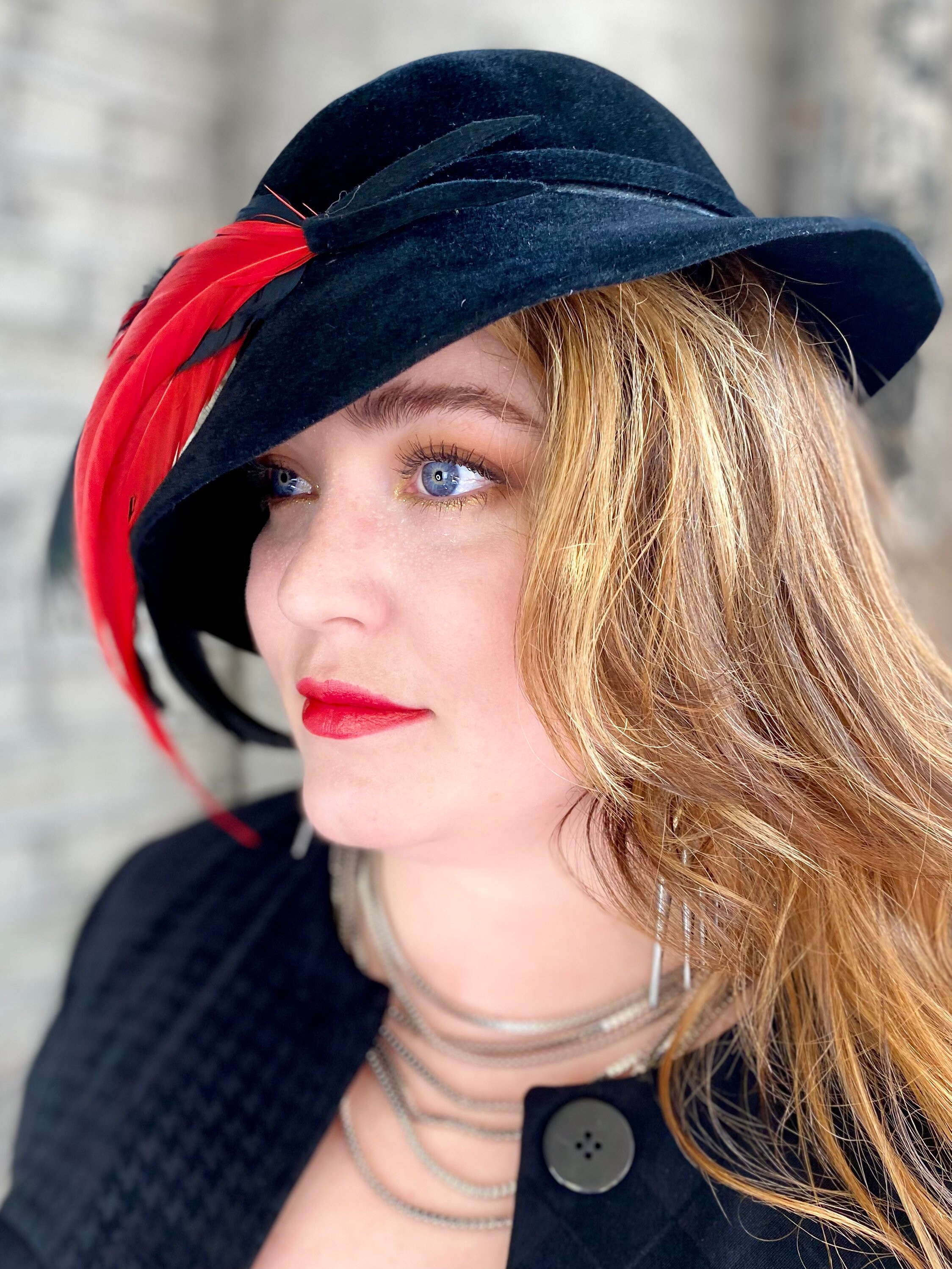 Vintage Black Felt Hat With Red Feathers Etsy UK