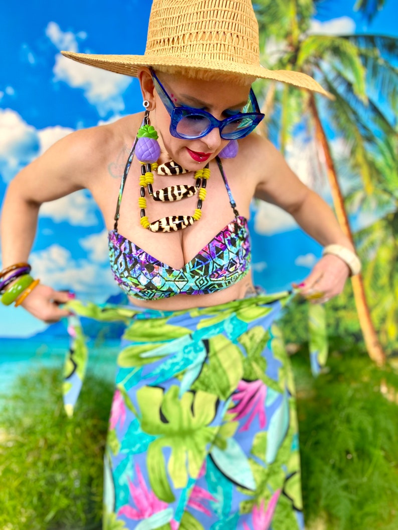 Geometric Swimsuit Top image 2