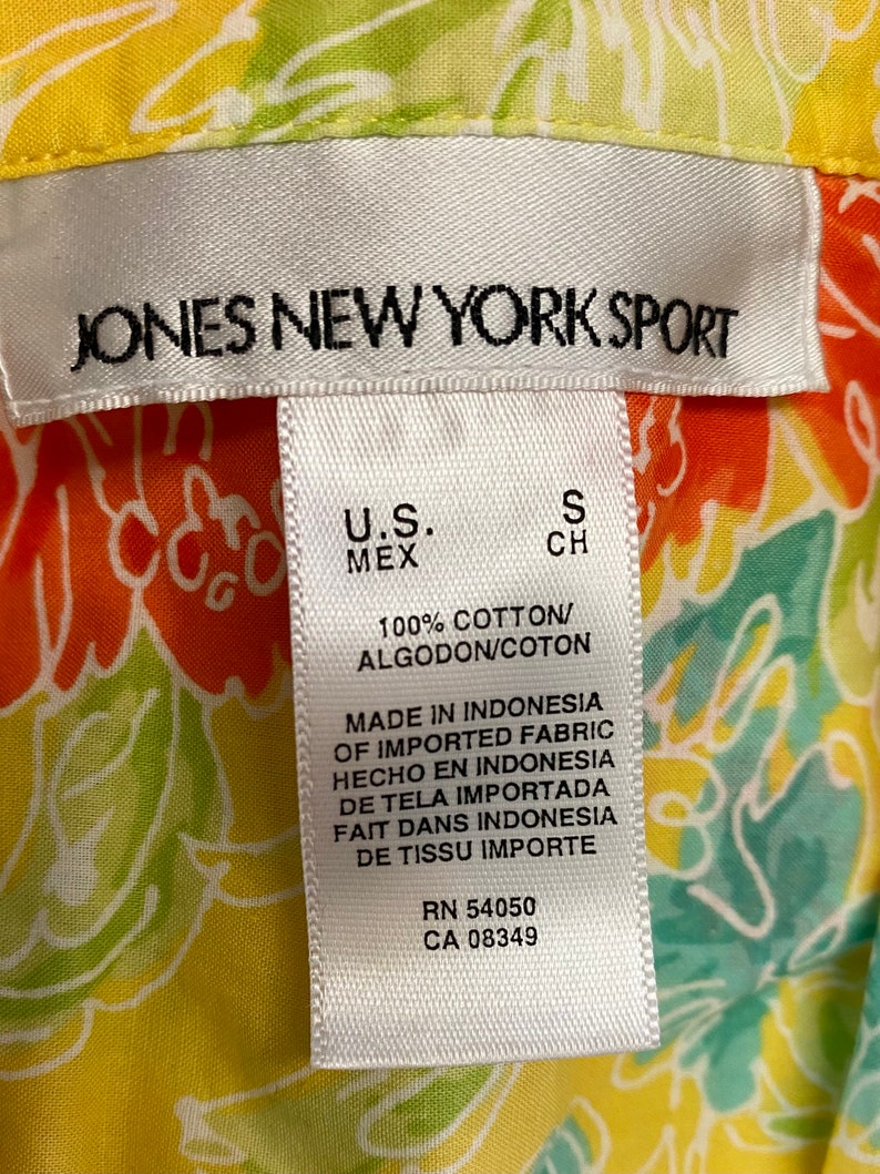 Jones New York Flower Blouse image 6