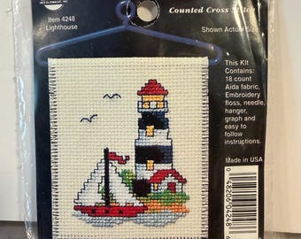 NeedleMagic Inc Stitch 'N Hang Counted Cross Stitch Kit 4248 Lighthouse New VTG