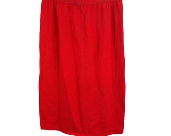 St. John Knits Pencil Skirt Size 10 Red Santana Knit Elastic Waist Midi USA
