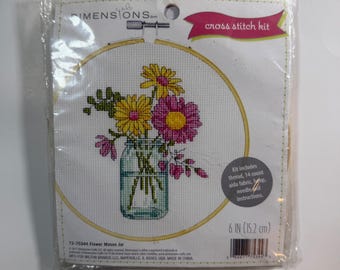 Dimensions Blumen-Einmachglas-Kreuzstichset 72-75344 6" Blumenrahmen Neu