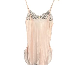 VTG Victorias Secret Pink Lace Satin Slip Chemise Nightgown Medium