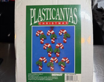 Bernat Candycanes & Holly Christmas Plastic Canvas Kit Makes 8 1993 Vintage New