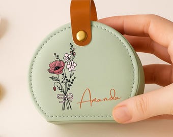 Personalized Travel Jewelry Box – Custom Round Jewelry Case with Name & Birth Flower – Bridesmaid Gift, Mother Day and Birthday Gift for Her
