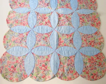 Pink and Blue Daffodil Quilted Orange Peel Table Runner