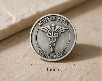 Pines personalizados de graduación de enfermería, broche personalizado de la promoción de 2026, pin de solapa personalizado para enfermera titulada (RN) y licenciada en enfermería (BSN).