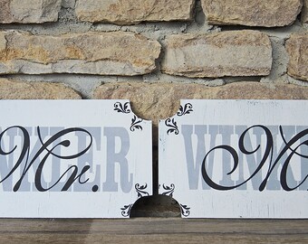 MR & MRS Wedding Signs | Custom Wedding Signs | 10x6 | Wedding Chair Signs | Wedding Photo Props | Instagram photos! | Vintage Style