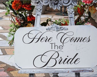 Here Comes the Bride Sign | 10x8 | Wedding Signs | Flower Girl Signs | Ring Bearer Signs| Vintage Style | Cottage Shabby