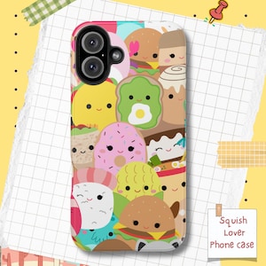 Puede incluir: Una funda de teléfono colorida con una variedad de personajes de comida lindos, que incluyen una dona, un sándwich, un taco y una hamburguesa. La funda tiene un fondo transparente y un recorte de cámara negro. El texto "Squish Lover Phone case" está escrito en una nota blanca.
