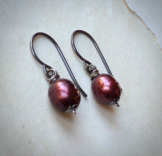 Cranberry pearl earrings sale