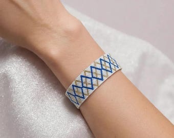 Geometric Peyote Bracelet Pattern, Blue, White and Gold (Digital Download)