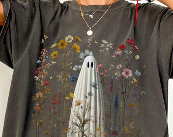 Ghost in Wildflowers Shirt Comfort Colors Spooky Fall Aesthetic Vintage Floral Ghost T-Shirt Retro Halloween Shirt Cottagecore Ghost Tee