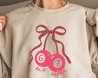 Felpa Six Seven, maglietta trendy con meme 67, divertente maglietta virale con numero, girocollo con fiocco leopardato, felpa grafica con palline da biliardo 6 7, maglietta regalo Gen Z