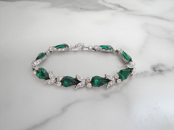 Vintage Emerald Kramer Bracelet, 1940s Fine Design