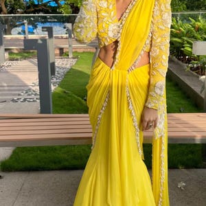 Maßgeschneiderte indische gelbe Maslin bereit zu tragen drapierte 1 Minute Sari Lehenga Saree Bluse 4324