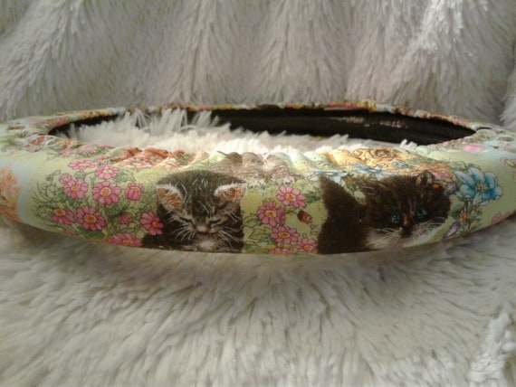How to Make Garden Flowers Out of Wheel Covers: Creative DIY Ideas