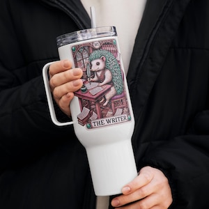 Schrijver Tarotkaartbeker – Literaire Hedgie 25 of 40 oz warme of koude reismok met handvat, deksel en rietje – egelboekenliefhebber cadeau