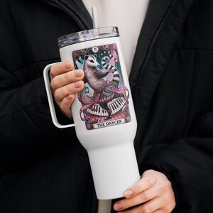 The Dancer Possum tarotkaart reisbeker – grappige warme of koude mok van 25 en 40 oz met handvat, deksel en rietje – cadeau voor ballerina's en dansers