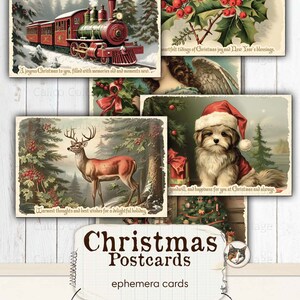 Puede incluir: Un conjunto de postales navide&ntilde;as vintage con un tren, un ciervo, un perro, un &aacute;rbol de Navidad y una rama de acebo. Las postales est&aacute;n impresas en papel envejecido y tienen un aspecto r&uacute;stico y antiguo. El texto en las postales dice "A joyous Christmas to you, filled with memories old and moments new." y "Warmest thoughts and best wishes for a delightful holiday."
