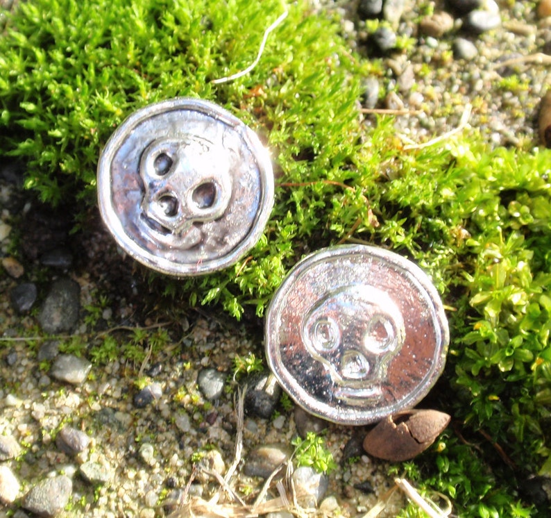 Five Pewter Skull Buttons image 1