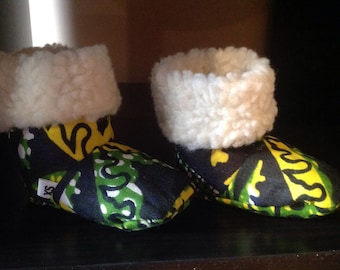 Baby boots booties crib shoes in African print Ankara print with faux Sherpa fur cuff