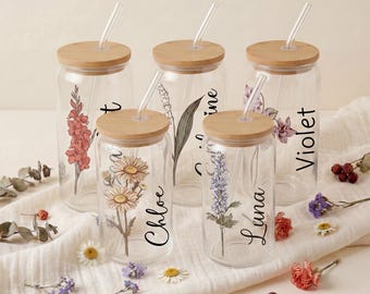 Personalisierte Geburtsblumenkaffeetasse, Geschenke für sie, Muttertagsgeschenk, Brautjungfernvorschlag Geschenk, Abschlussgeschenk, kundenspezifische Glaskaffeetasse