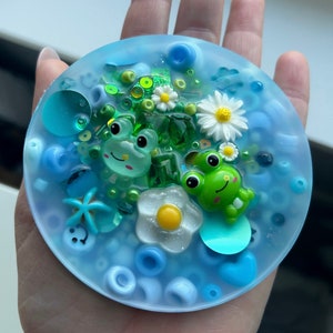 FROG POND Lily Pad Bead Mix - Silicone Picky Pad - Stress and Anxiety Relief - Fidget Pick Toy - Skin Picky, Dermatillomania, ADHD