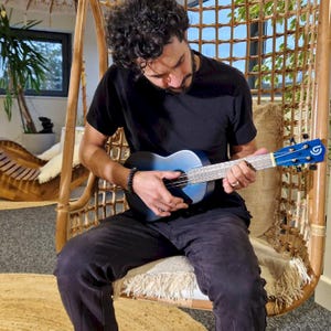 Artisan Made 4 STRING UKULELE Musical Instrument With Carry Case For Both Beginners and Advanced Players