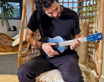 Artisan Made 4 STRING UKULELE Musical Instrument With Carry Case For Both Beginners and Advanced Players