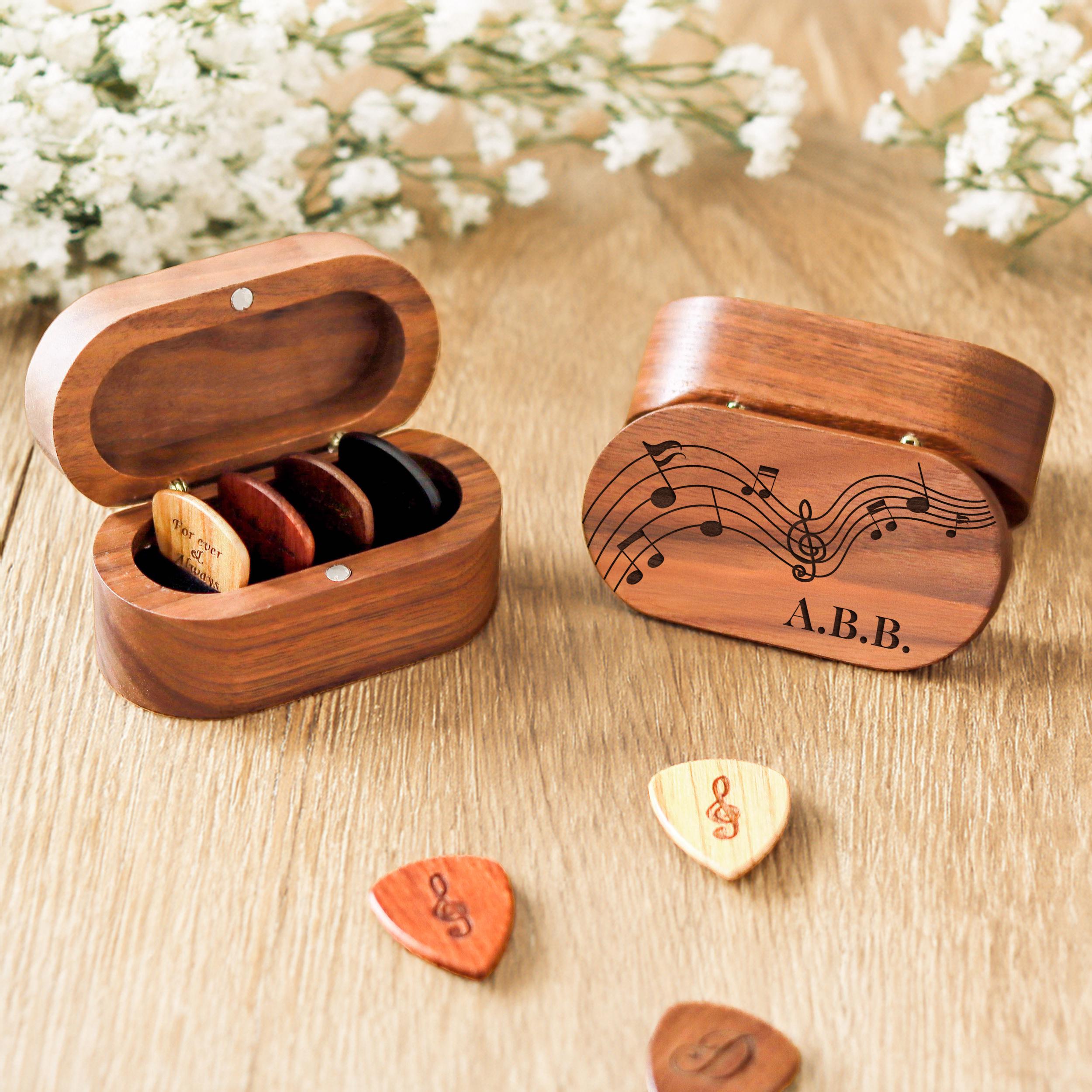 Glitter Gift Box - 60+ Gift Ideas for 2025