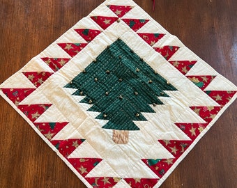 Christmas Tree & Bells Quilt Wall Hanging. 3D Textile Primitive Tree. Pieced Quilted Holiday Home Decor.