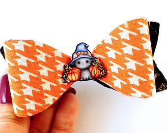 ONE Orange and Black Fabric Witch Cat Hair Bow.  3 1/2" or 9 cm wide.  Made for Right Side of Head.